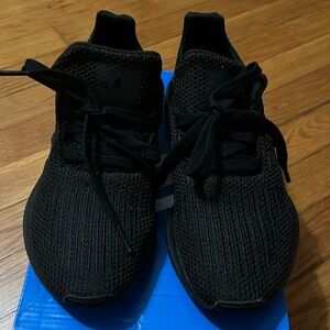 Adidas all black kids size 4 swift run sneakers
